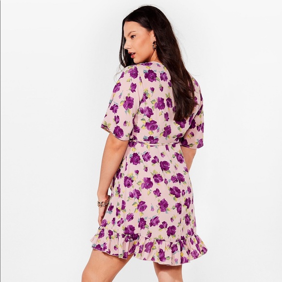 NWT flowery wrap mini summer dress - Picture 8 of 9